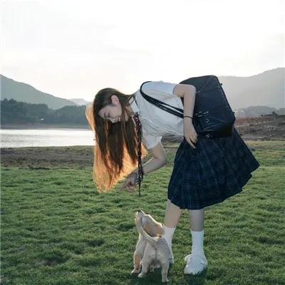 抓着彩虹的男人